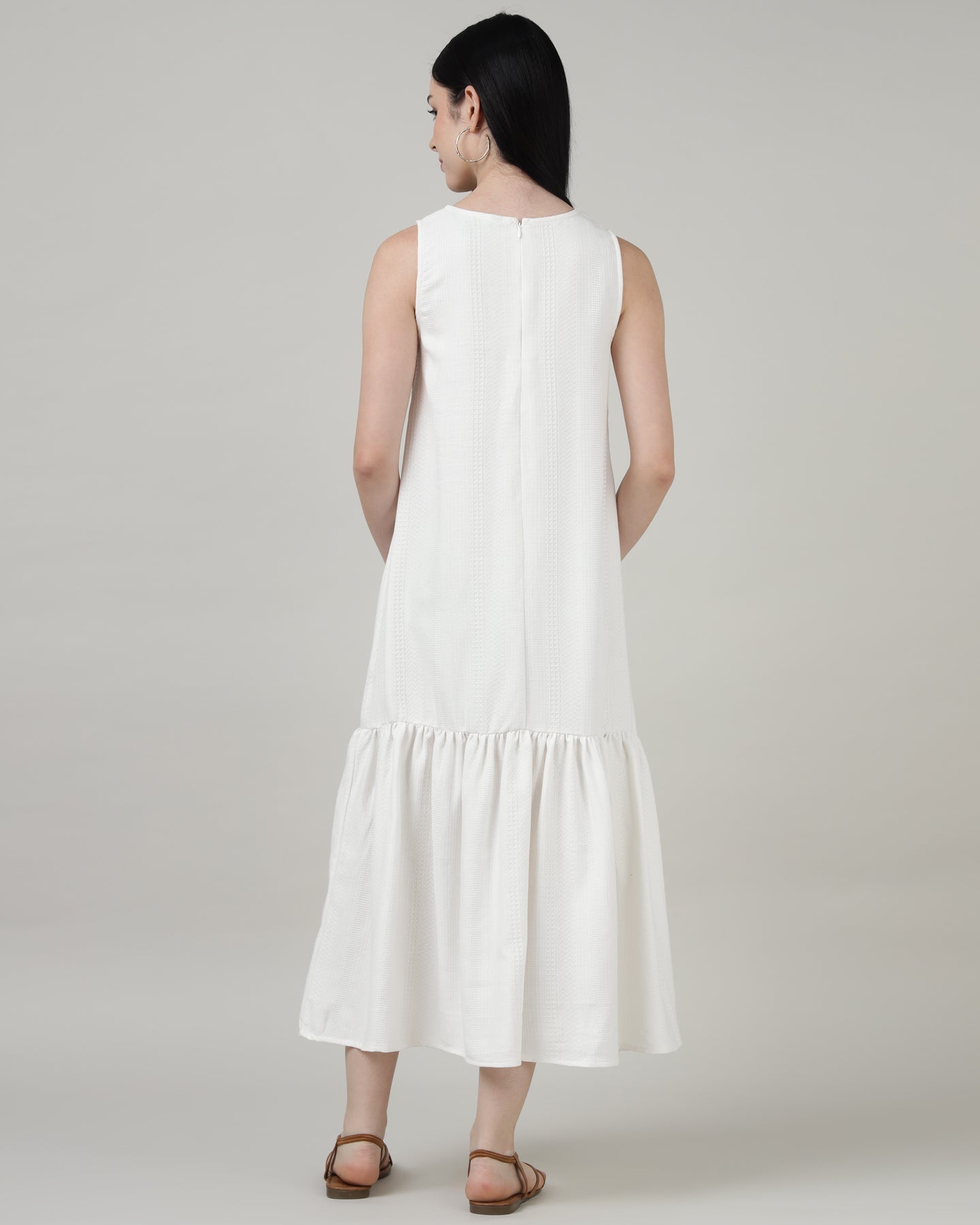Women’s White Sleeveless Maxi Dress with Gathered Hem in Textured Fabric - 2982