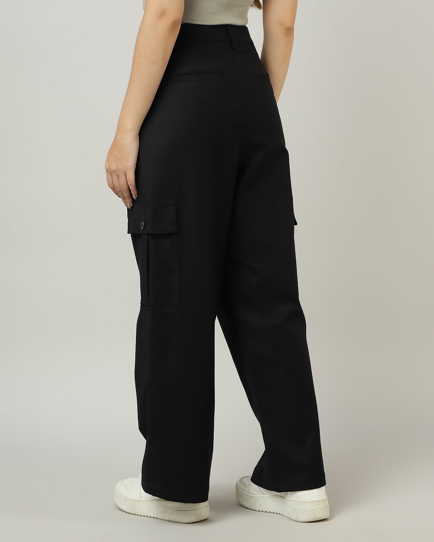 Women’s Black Wide-Leg Cargo Pants with Flap Pockets - 3053