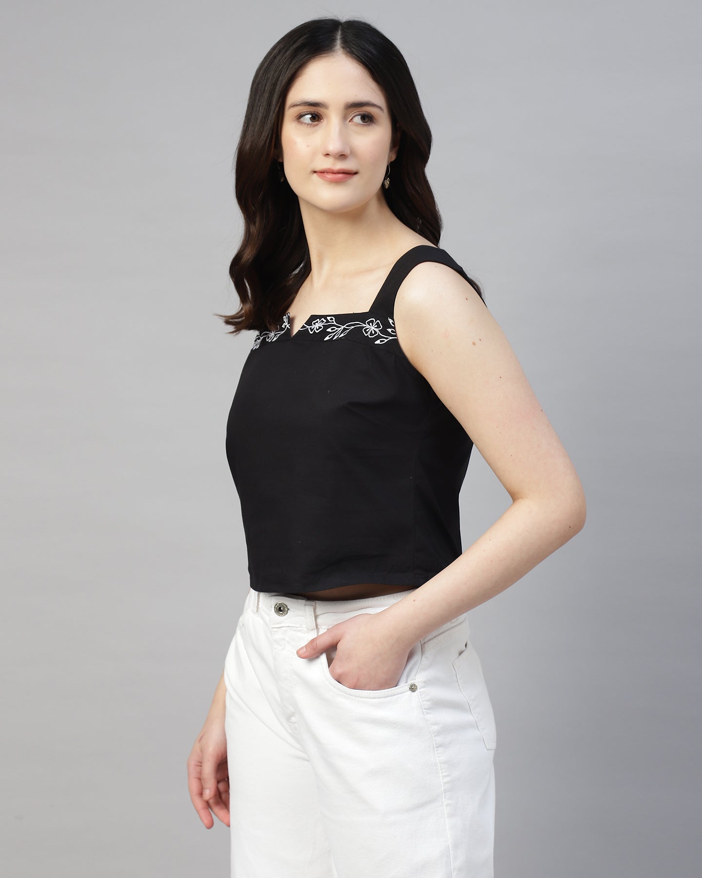 Women’s Black Poplin Embroidered Sweetheart Neck Top -2945