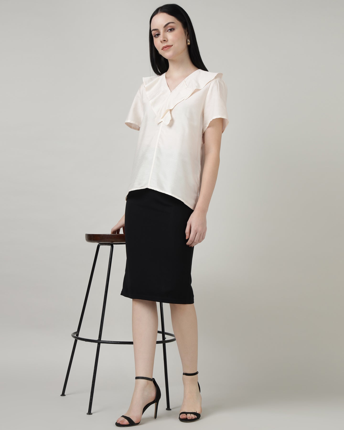 Women’s Off-White Cascade V-Neck Top - 2967