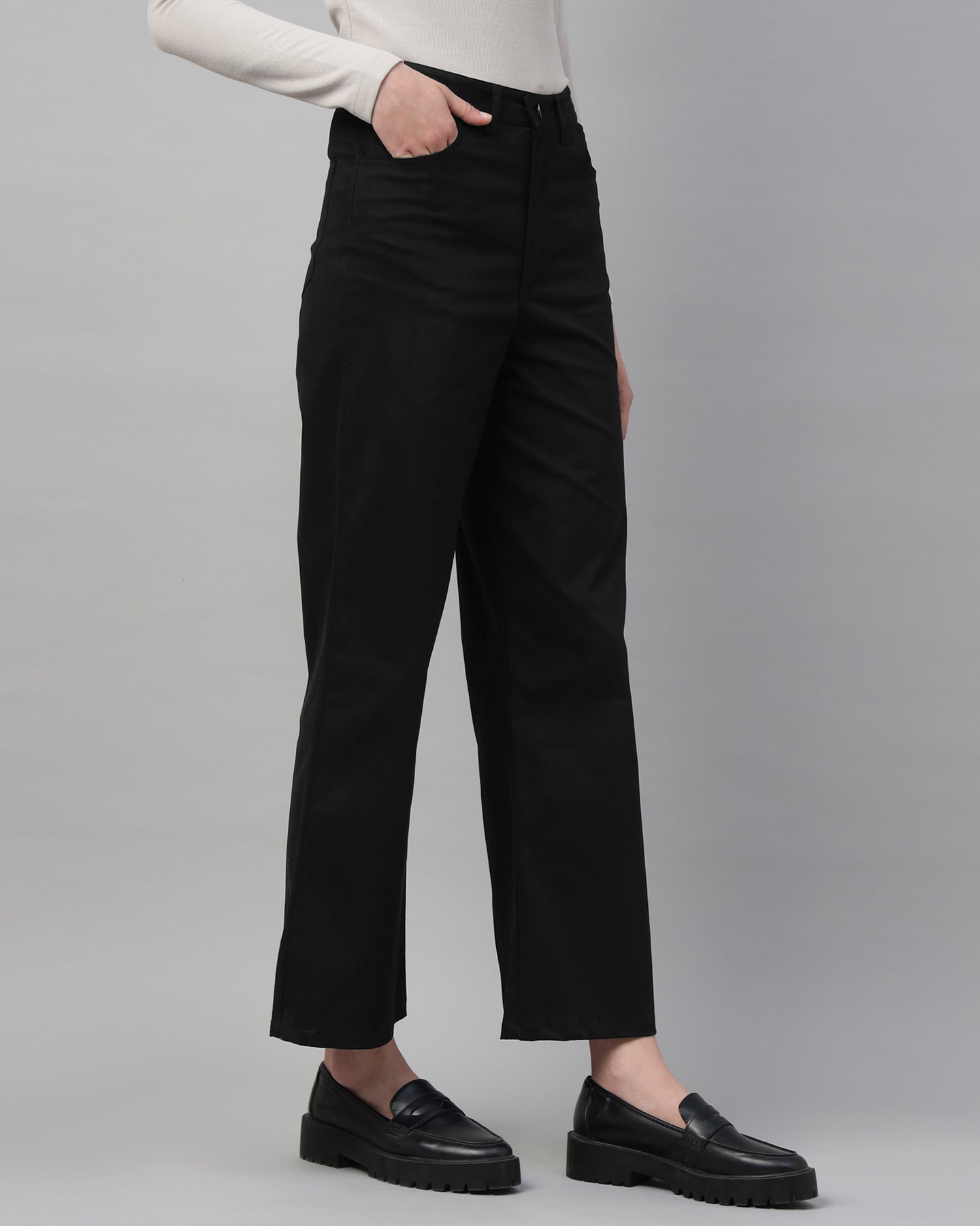 Women’s Black Straight Fit Pants - 2958