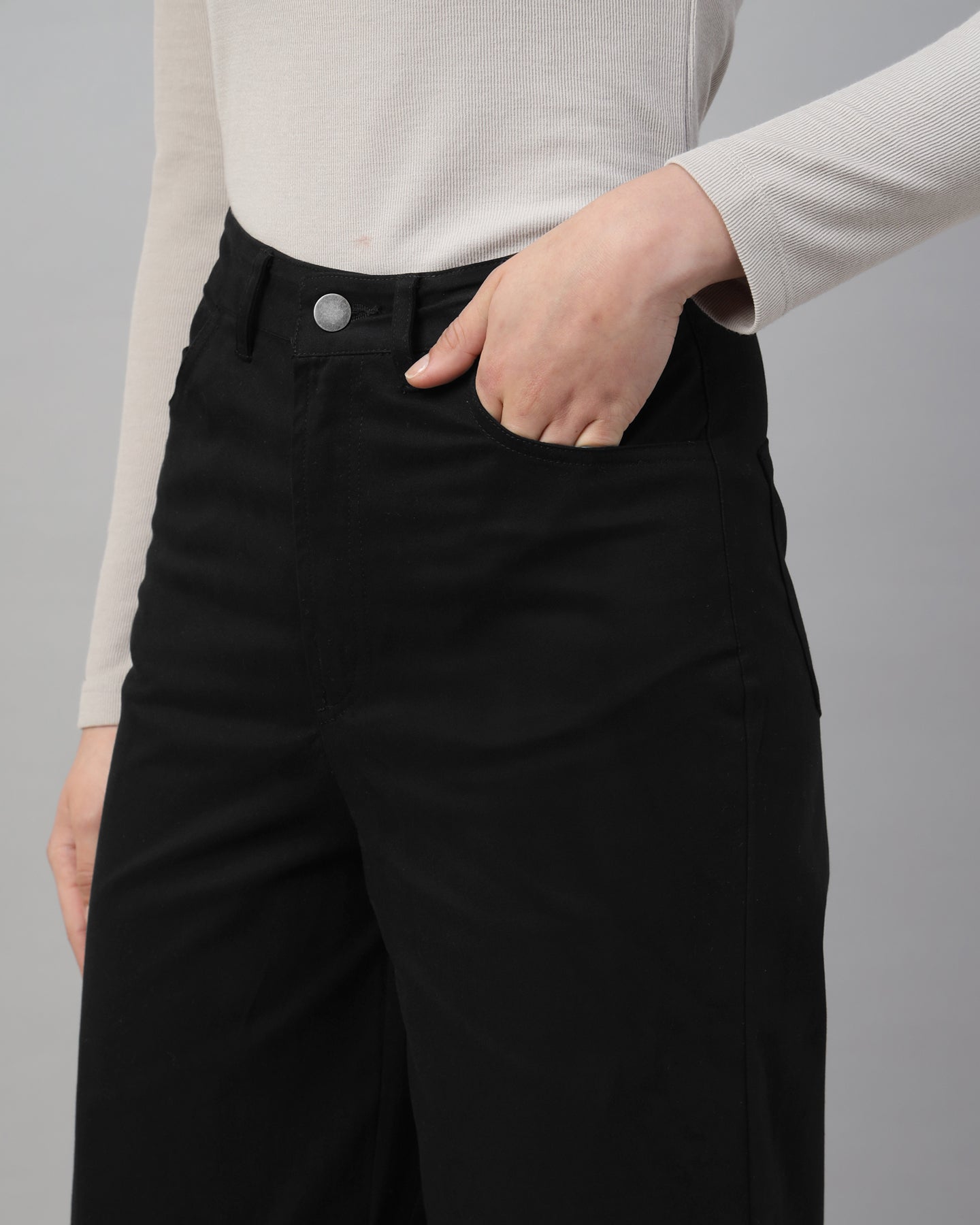 Women’s Black Straight Fit Pants - 2958