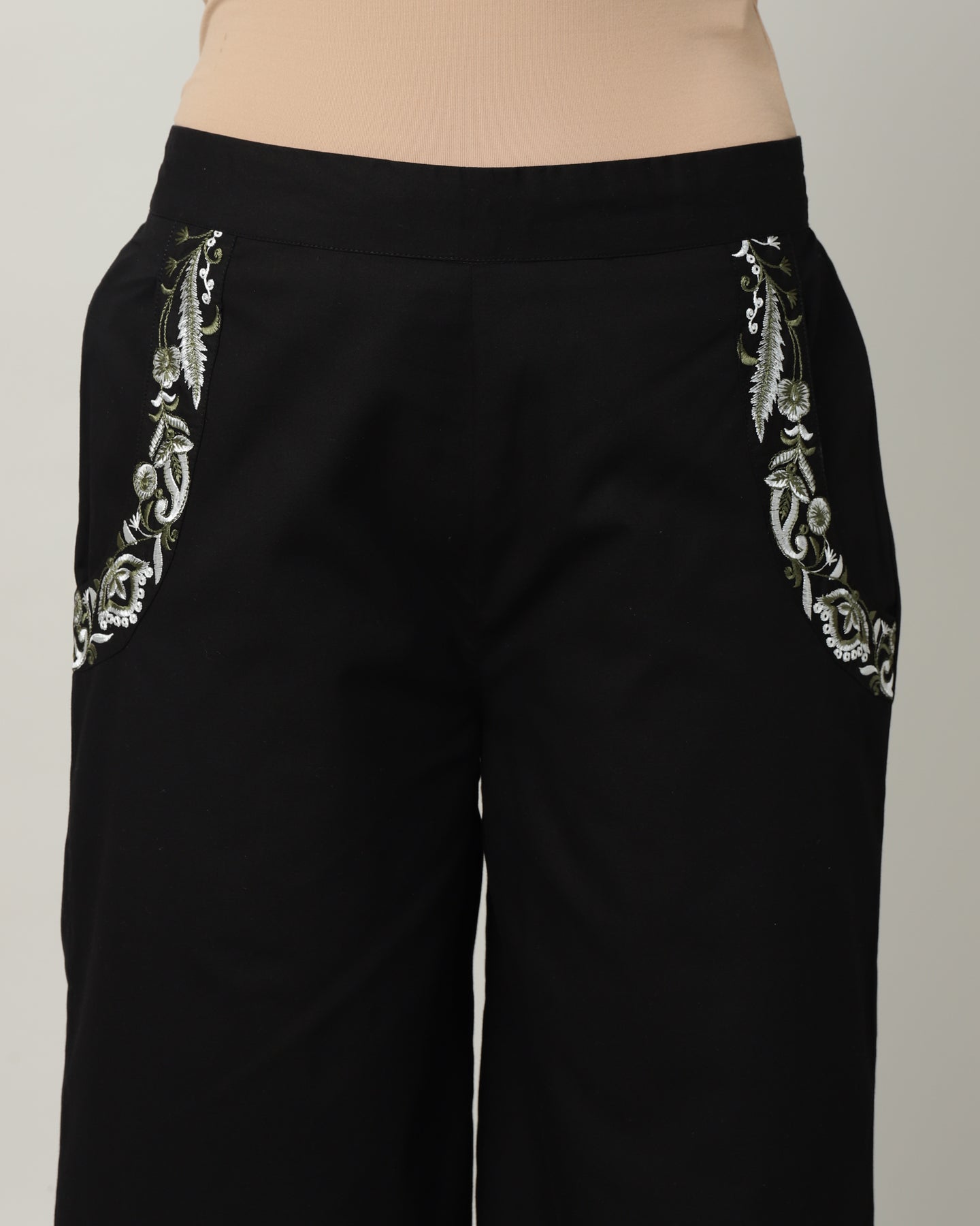Women’s Black Embroidered Wide-Leg Trousers-3103