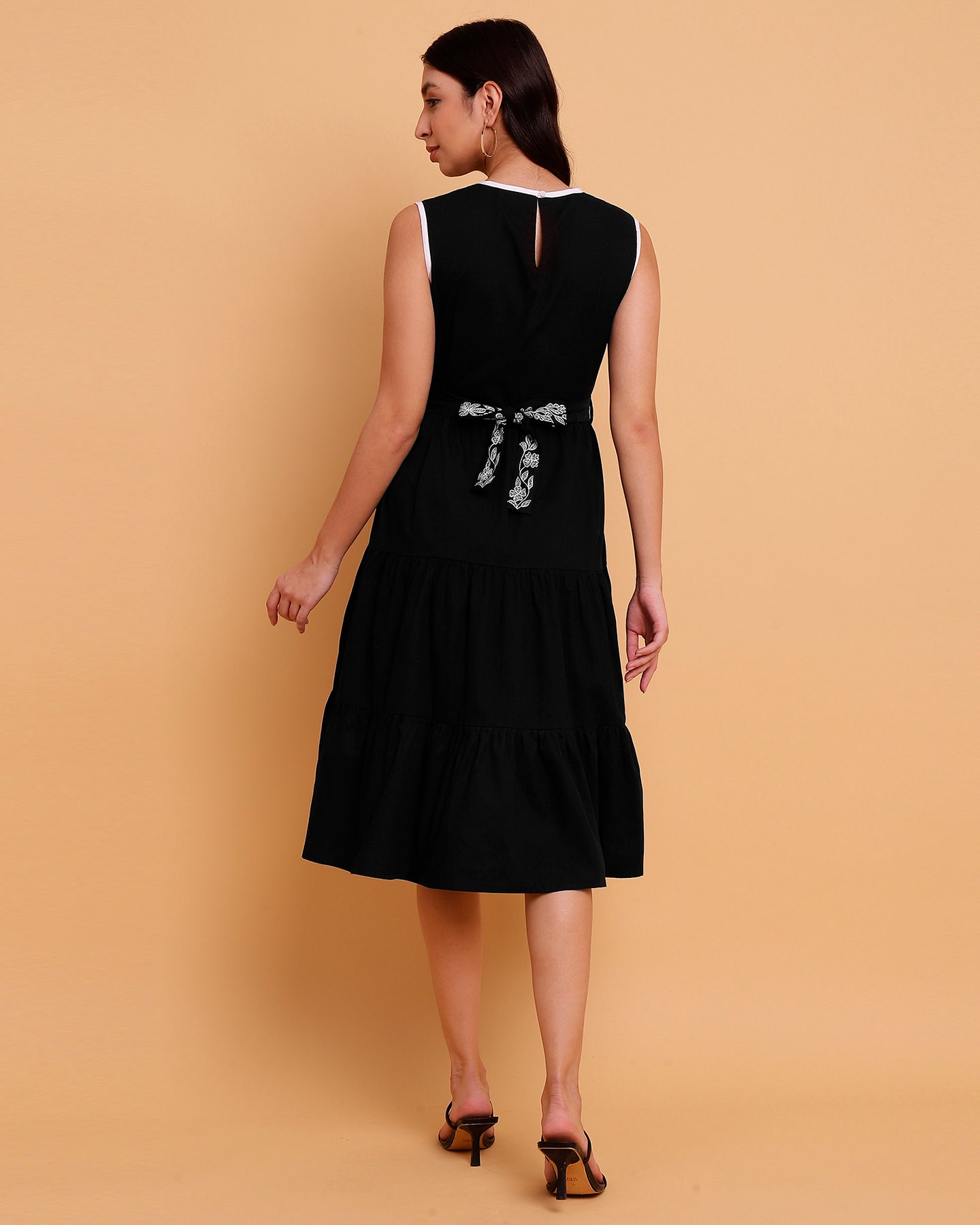 Women’s Black Yoke Embroidered Poplin Midi Dress - 1569