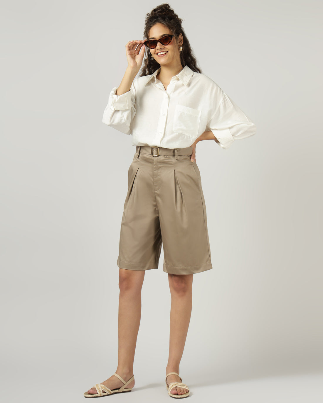Women’s Khaki Pleated Shorts with Belt - 3051