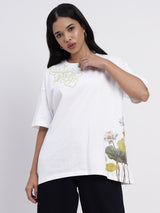 White oversized top with a beautiful floral design on crisp cotton - 2850