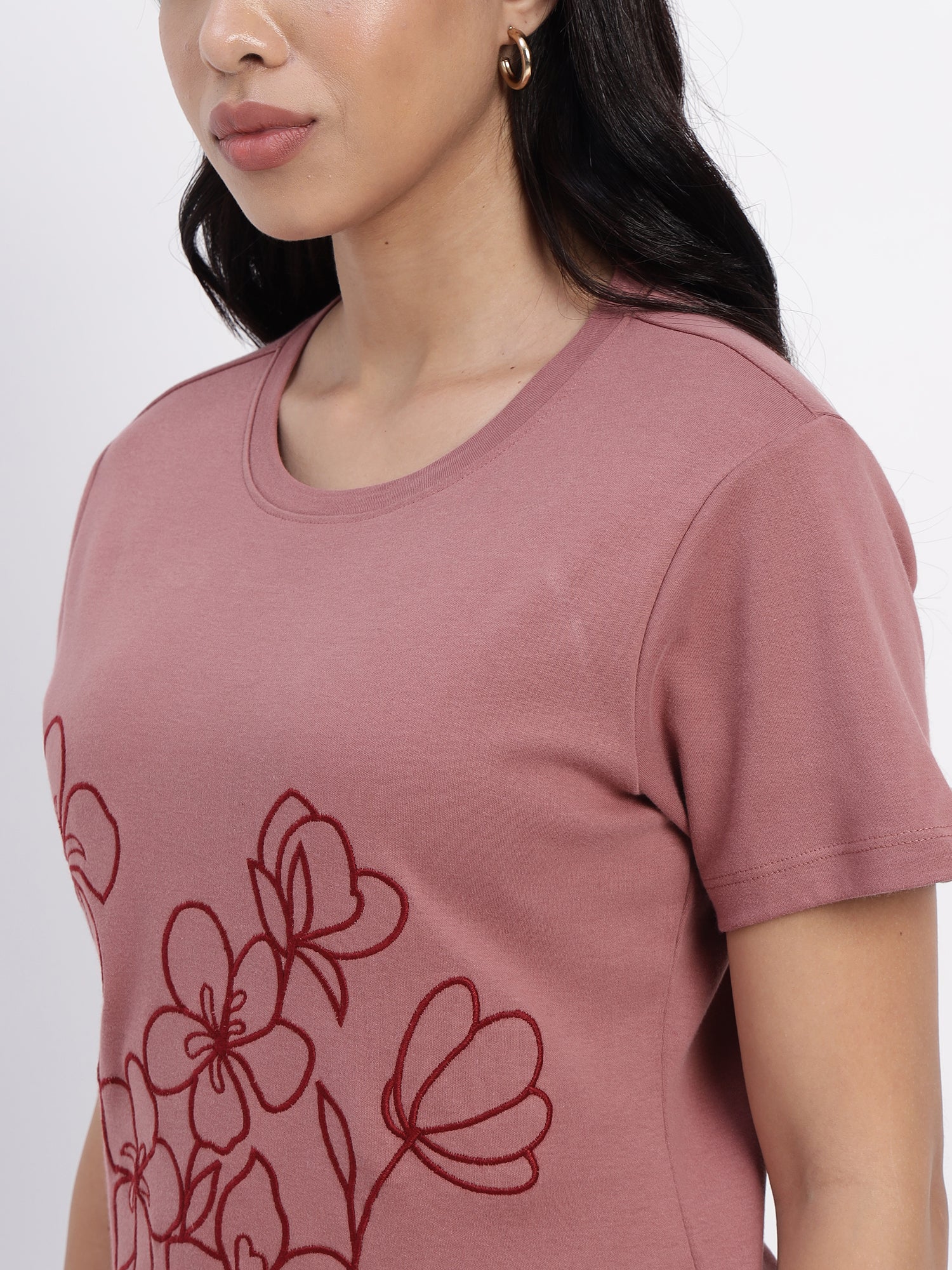 Embroidered Salmon-coloured regular t-shirt- 2783