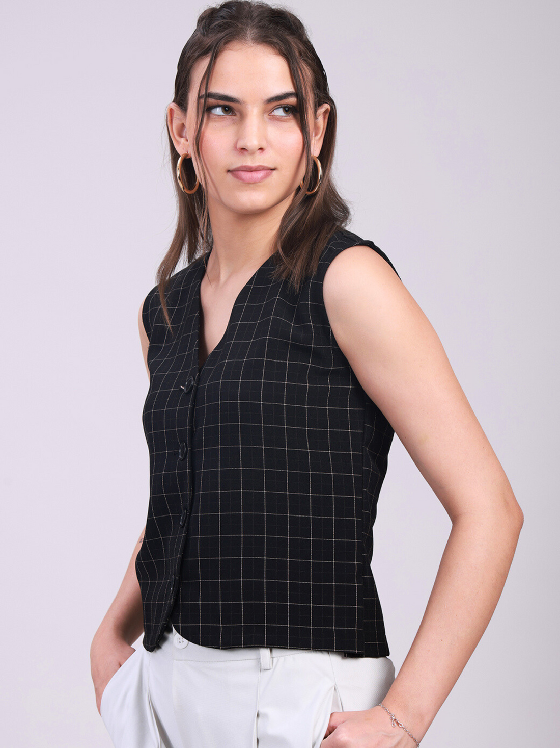 Women’s Black V-Neck Sleeveless Vest in Checked Fabric- 3071