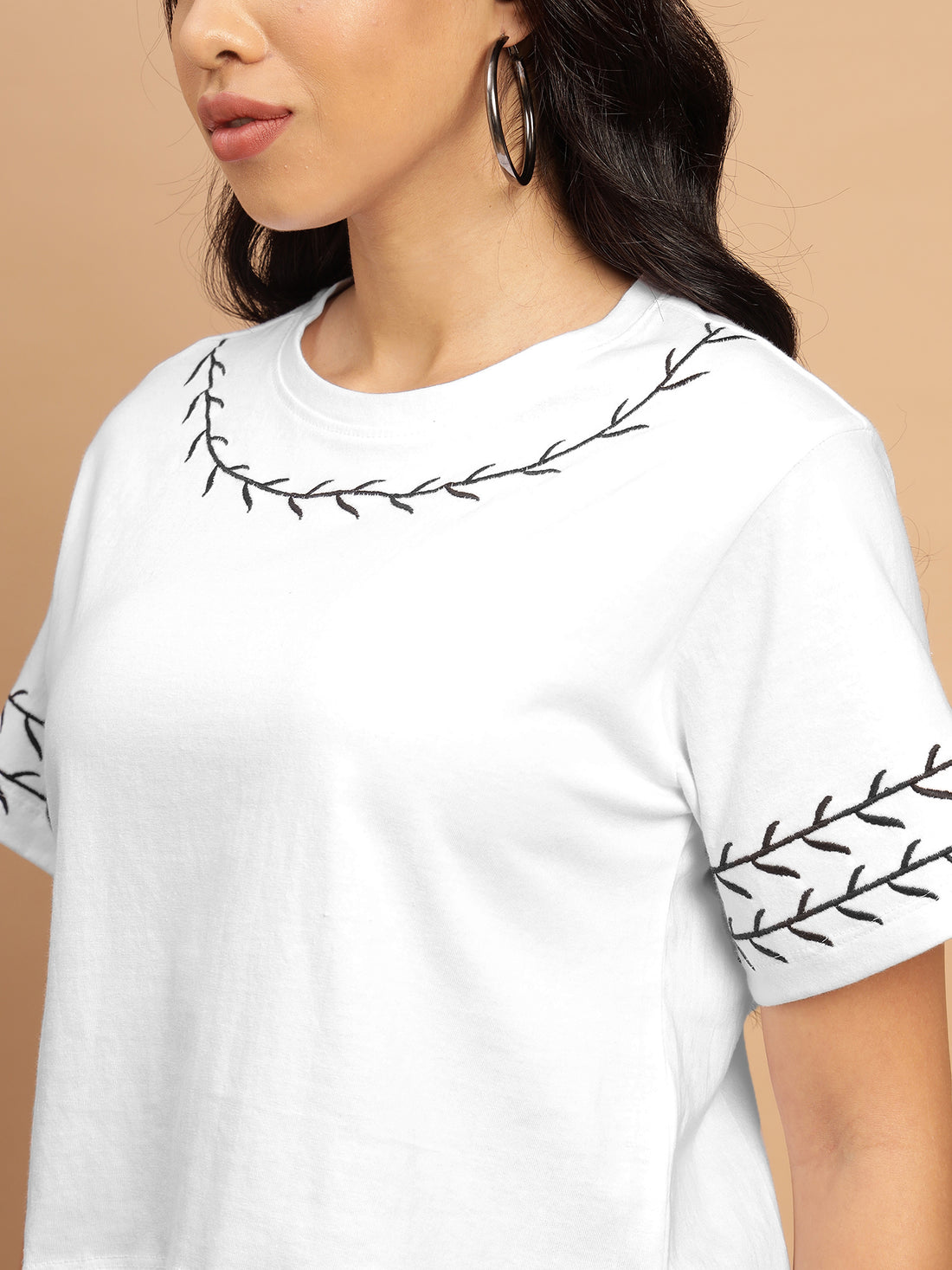 Classic White T-shirt With Black Embroidery  - 2781