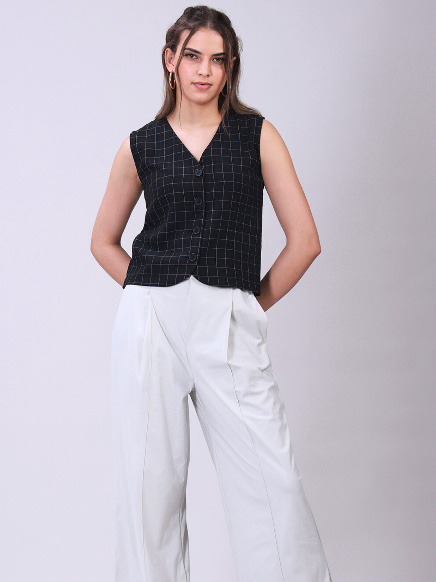 Women’s Black V-Neck Sleeveless Vest in Checked Fabric- 3071