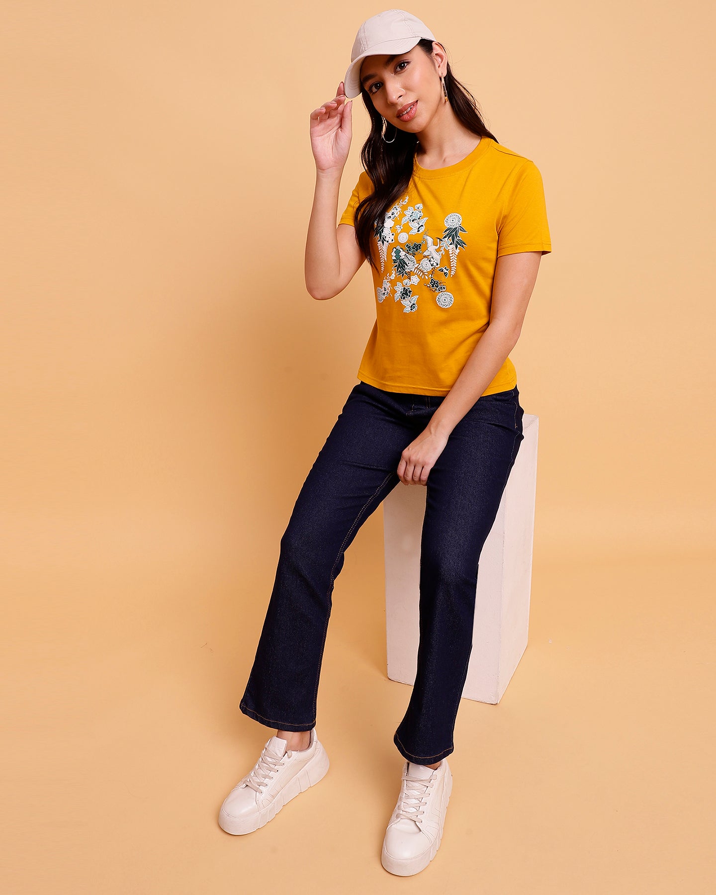 Mustard-colored regular top with floral print - 2858