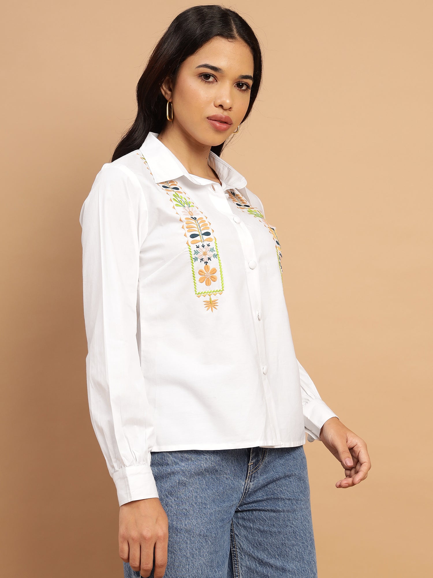 White shirt with precision parallel cradle embroidery - 2812