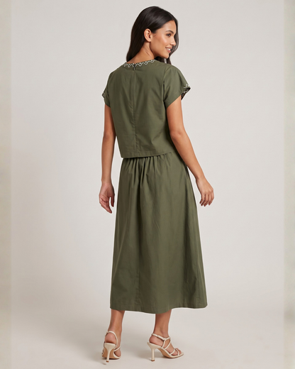 Sands of India Women’s Embroidered Forest Green Boxy Crop Top &amp; A-Line Skirt Co-ord Set - 3154