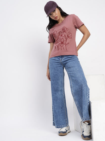 Embroidered Salmon-coloured regular t-shirt- 2783