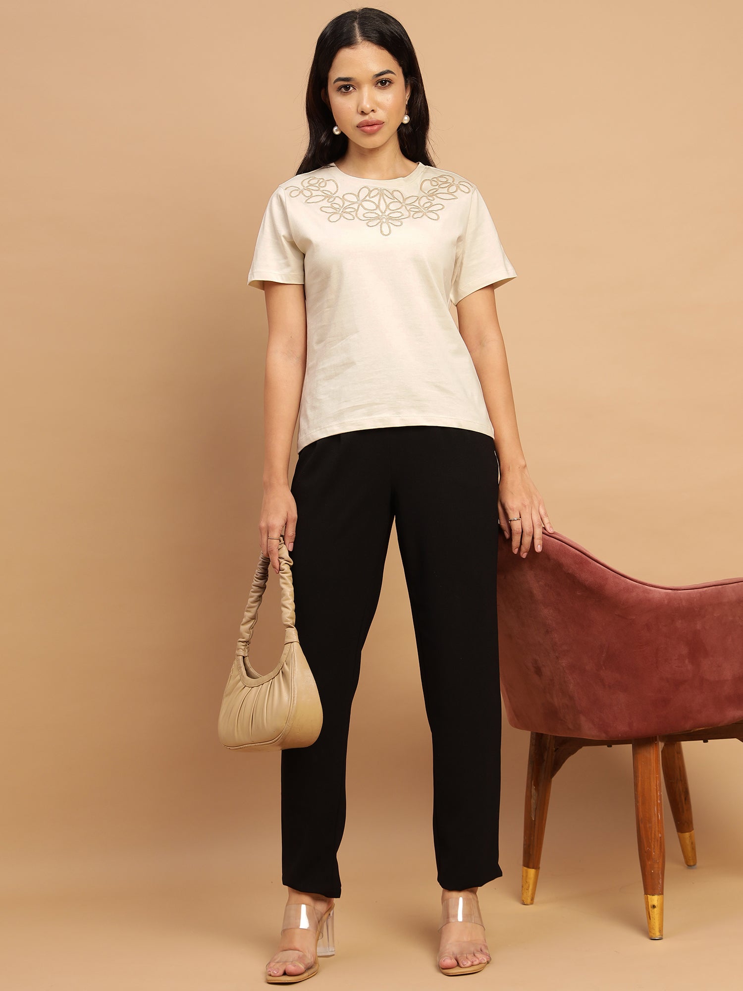 Beige T-shirt with a beautiful floral pattern - 2780