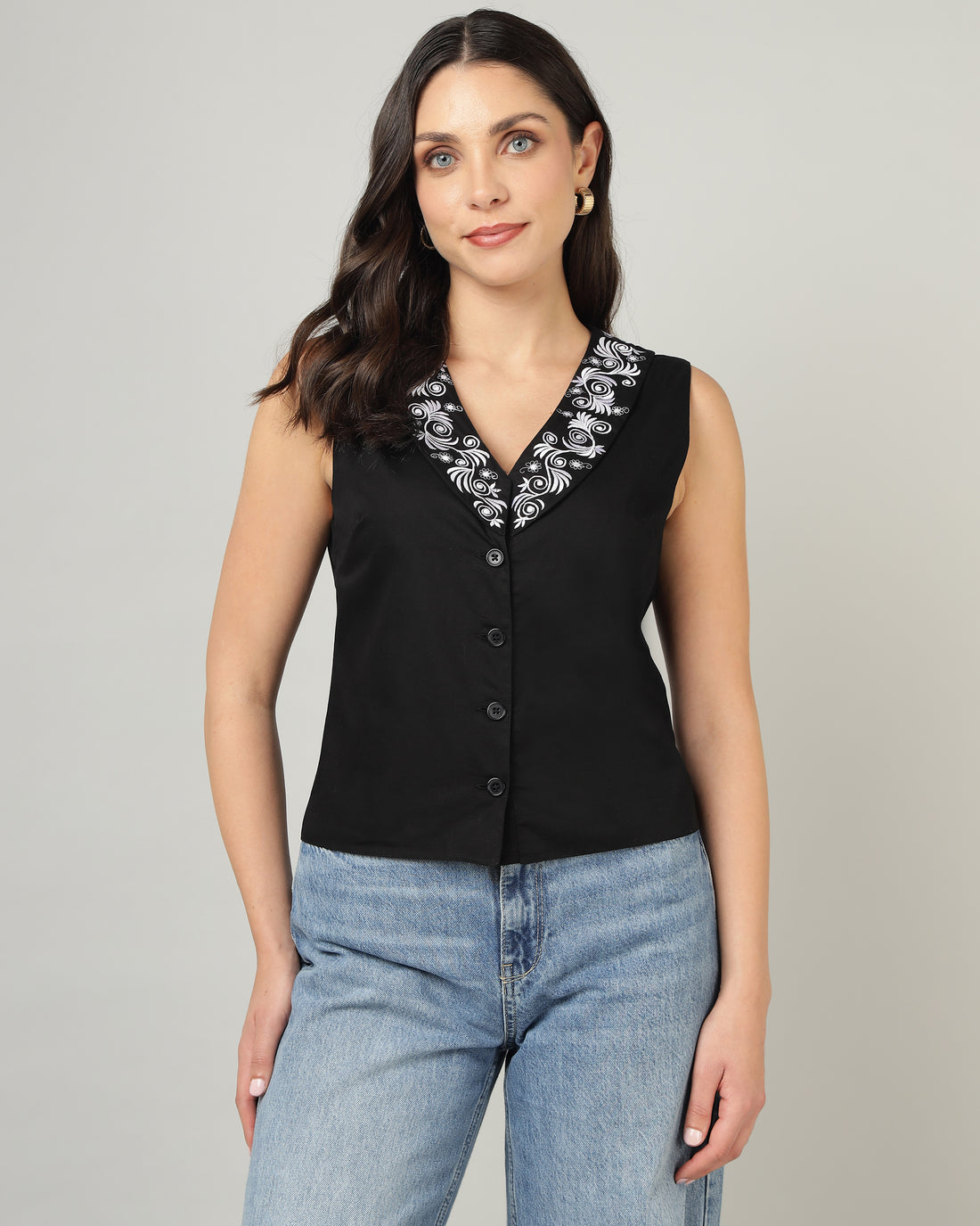 Women’s Black Poplin Embroidered V-Neck Waistcoat -3083