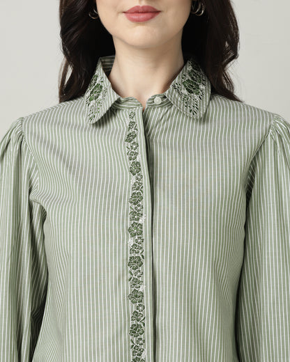 Women’s Green &amp; White Striped Embroidered Crop Shirt -3093