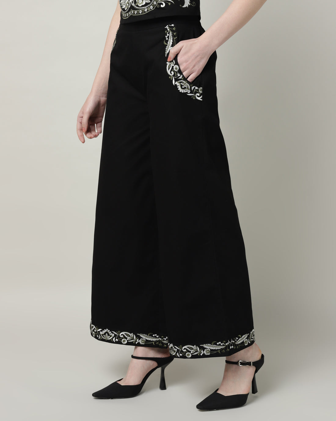 Women’s Black Embroidered Wide-Leg Trousers-3103
