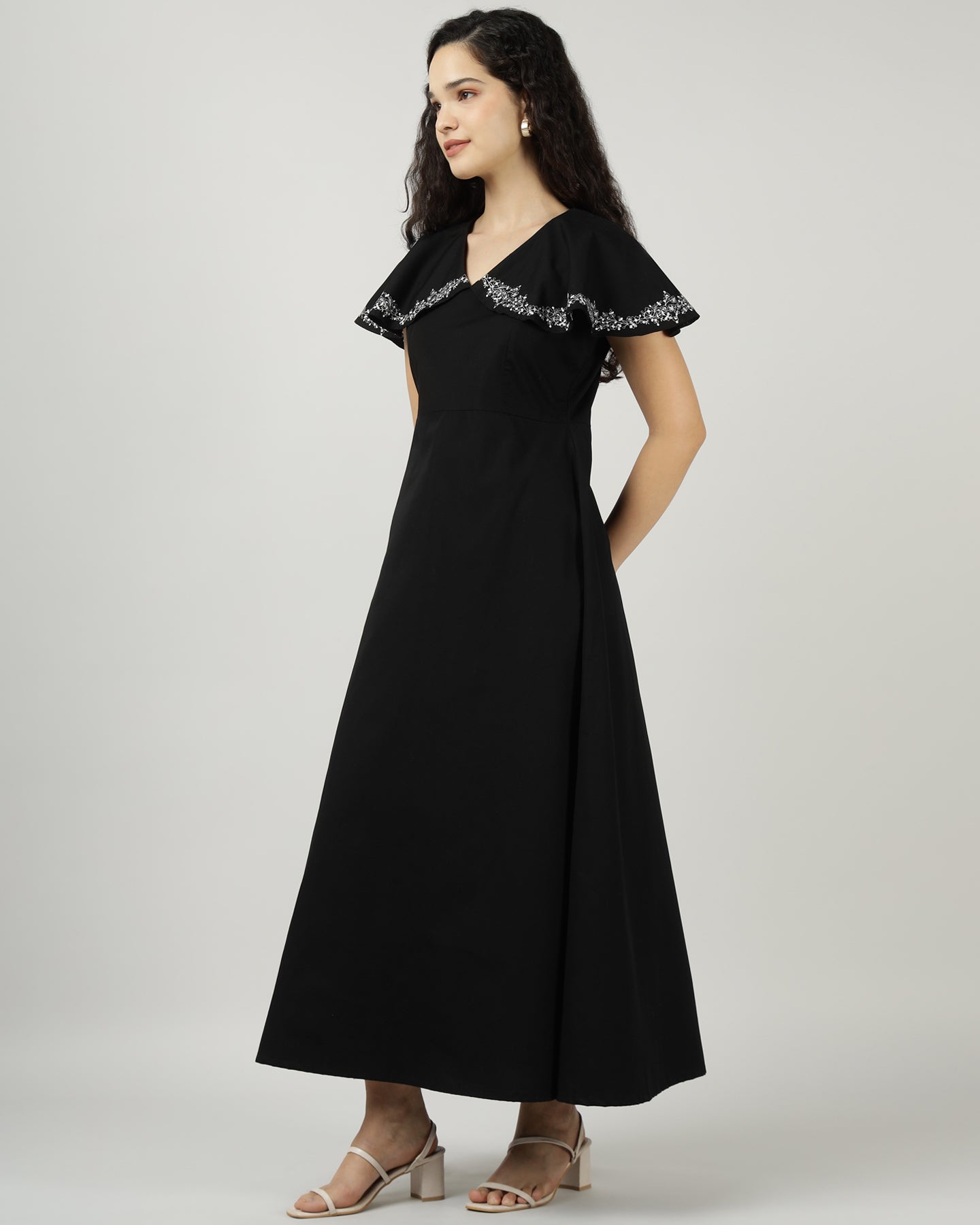 Black Embroidered Maxi Dress - 3008