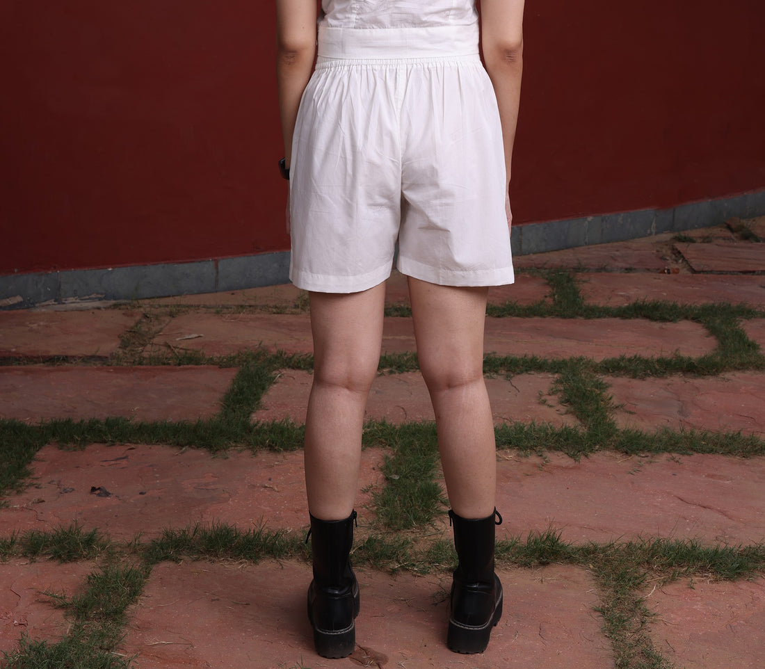 White solid shorts-2921